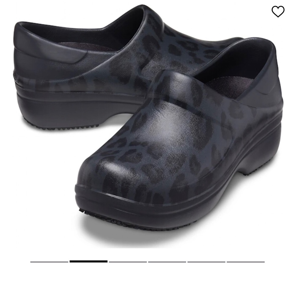Crocs black leopard clogs relaxed fit. Work clogs. Never warn. Tags included.